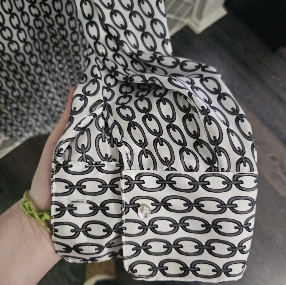Patterned Blouse - Picture 3 of 4